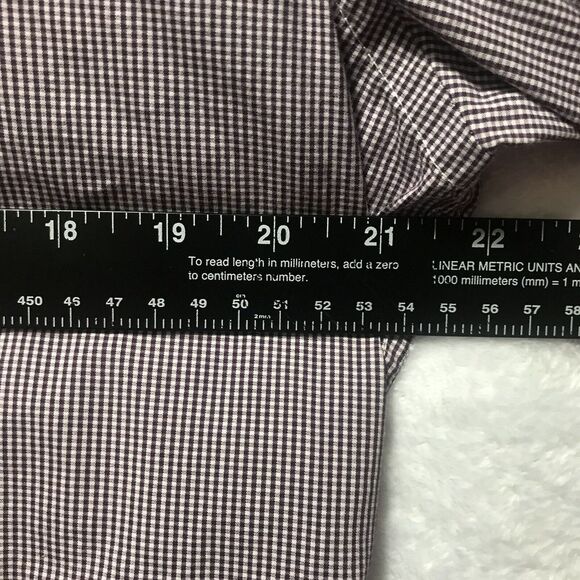 Untuckit Long Sleeve Button Down Shirt XL - Picture 6 of 6